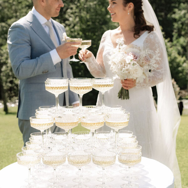 Šampanieša piramīda