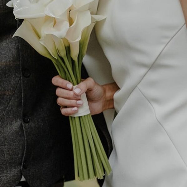 Līgavas pušķis no kallām