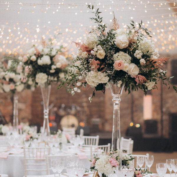 Augstās ziedu kompozīcijas