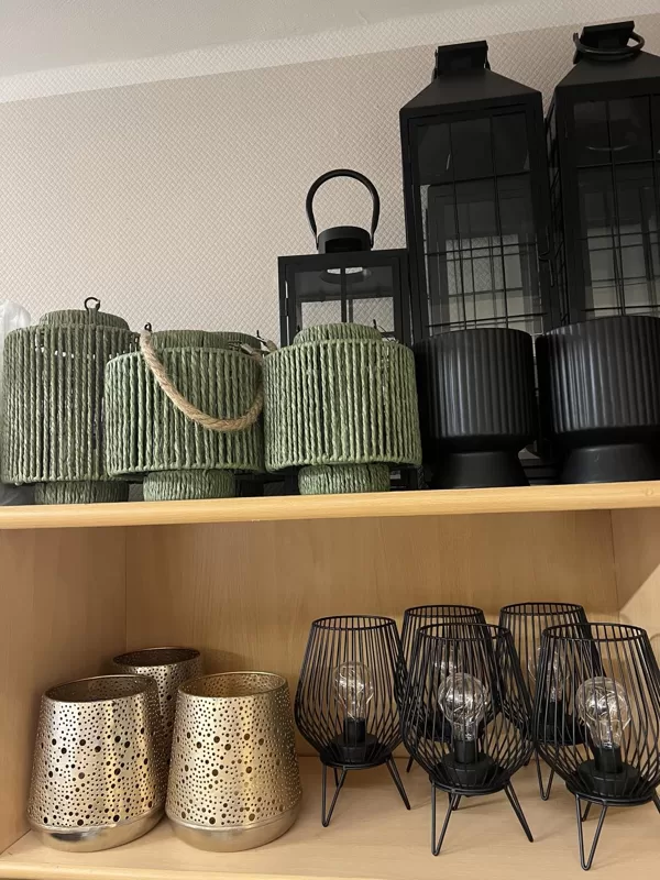 Dažādi trauki, lukturi, lampas