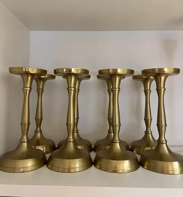 Zelta svečturi cilindra/garajām svecēm - 2,00 eur
